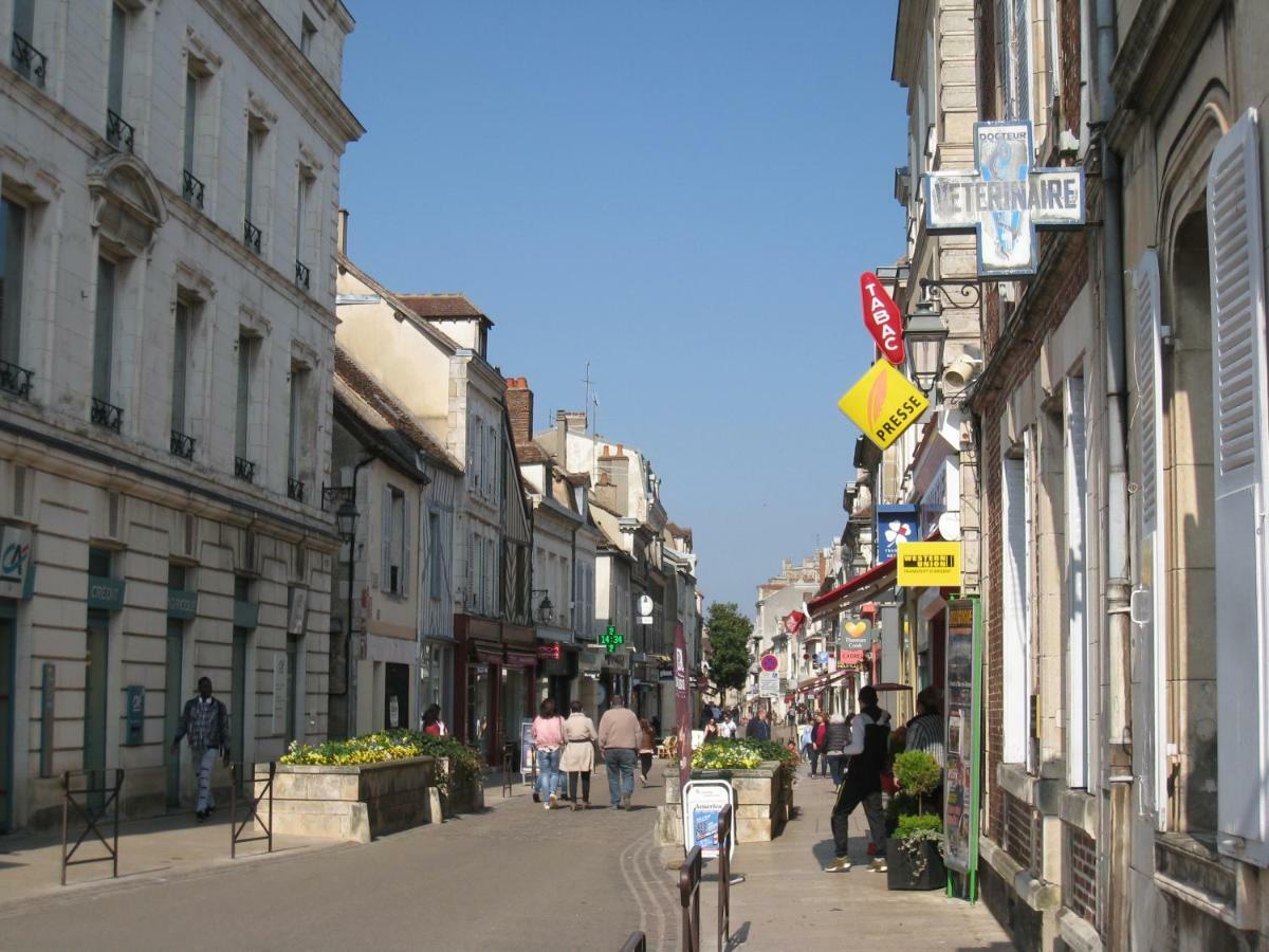 Gite De Preuilly Auxerre Exterior photo